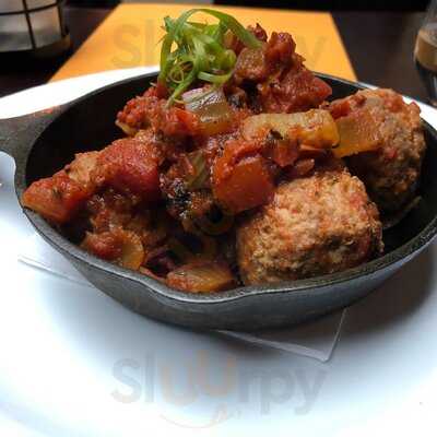 Murrieta's West Coast Bar & Grill