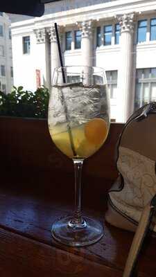 Murrieta's West Coast Bar & Grill