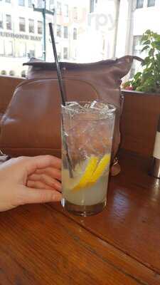 Murrieta's West Coast Bar & Grill