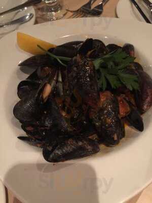 Solstice Restaurant And Wine Bar