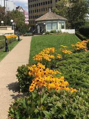 Confederation Lounge