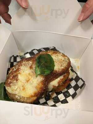 Harth Mozza And Wine Bar