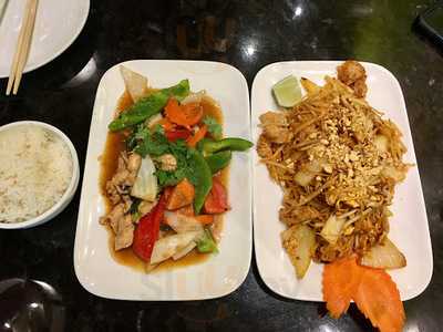 Lucky Bamboo Restaurant