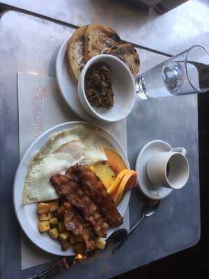 Patati Patata Friterie De Luxe