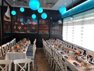 7 Seas Restaurant & Grill