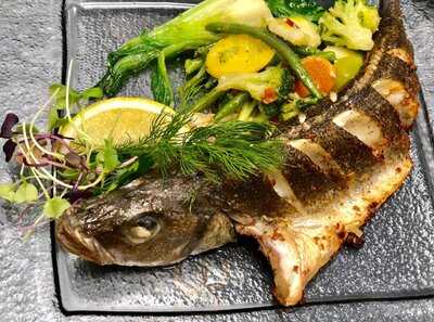 7 Seas Restaurant & Grill