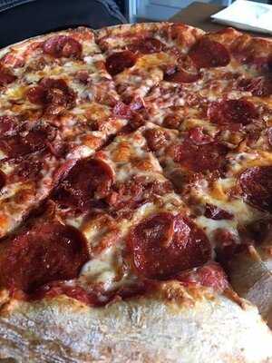 Timmy Tom's Pizzeria