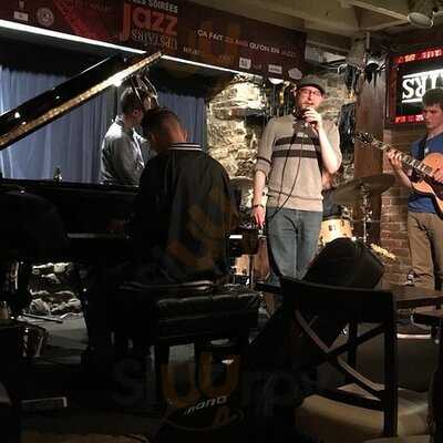 Upstairs Jazz Bar & Grill