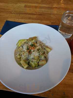 Brothers Beer Bistro