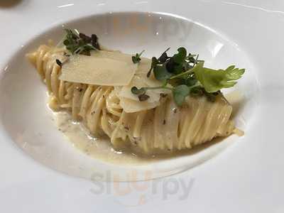 West Restaurant + Bar