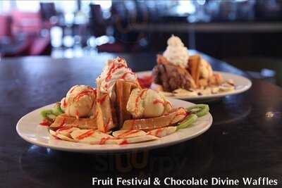 Symposium Cafe Restaurant & Lounge