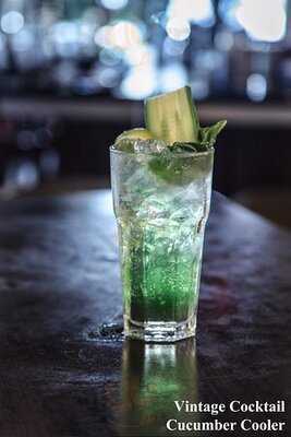 Symposium Cafe Restaurant & Lounge