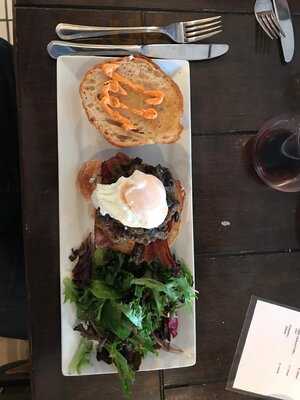 Juniper - Cafe & Bistro