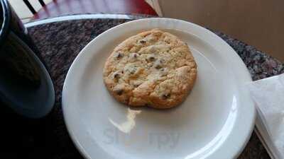 Veneto's Cake & Pastries