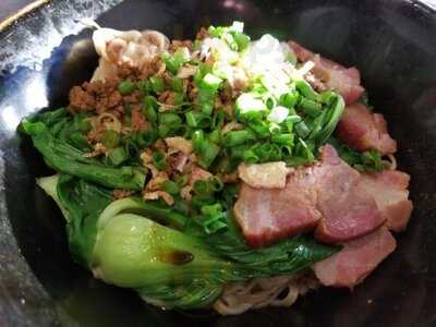 Manis Pan-asian Eatery