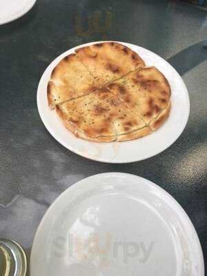 Spiros Pizza On 17th