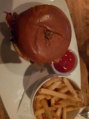 Cactus Club Cafe Broadway + Ash