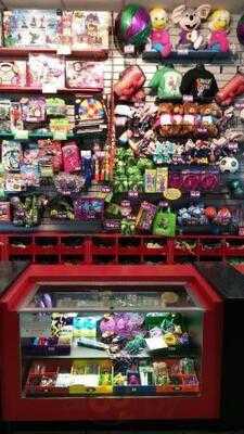Chuck E. Cheese