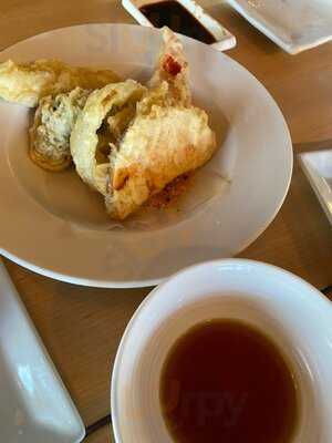 Sho Sushi Bar & Kitchen