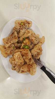 Double Greeting Won Ton House