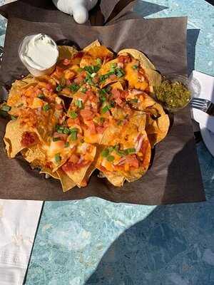 Heart & Crown Byward