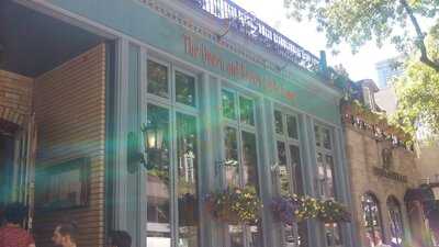 The Queen And Beaver Public House