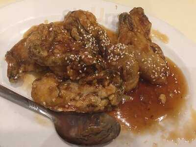 Chi's Congee And Noodle House