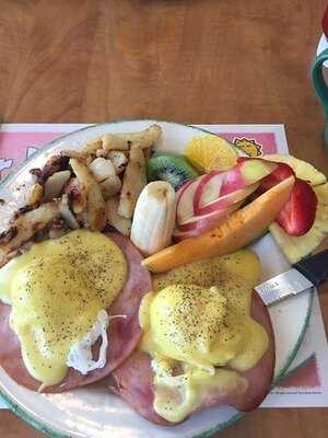 Cora's Breakfast & Lunch