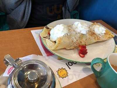 Cora's Breakfast & Lunch