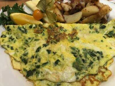 Cora's Breakfast & Lunch