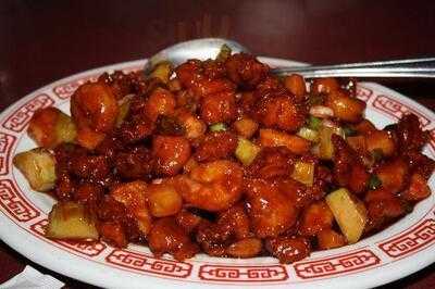 Good Earth Chop Suey House