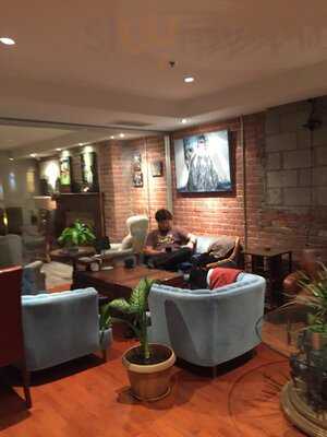 Insiders - Cafe & Cowork