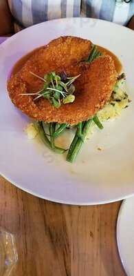 Sauvignon Bistro & Bakery Inc