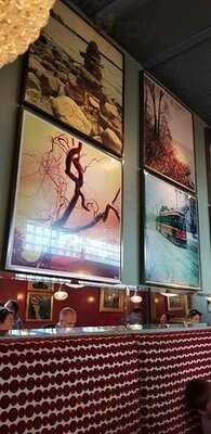 Sauvignon Bistro & Bakery Inc