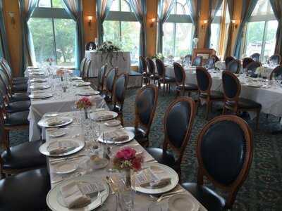 Breakwater Restaurant