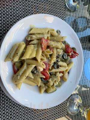 Cafe Terrasse La Nouvelle-france