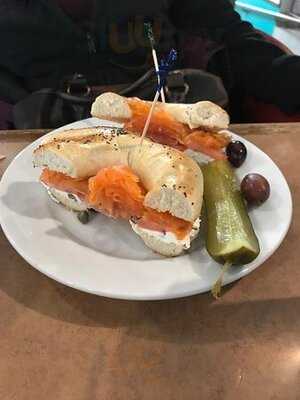 Ottawa Bagelshop And Deli