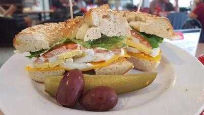 Ottawa Bagelshop And Deli