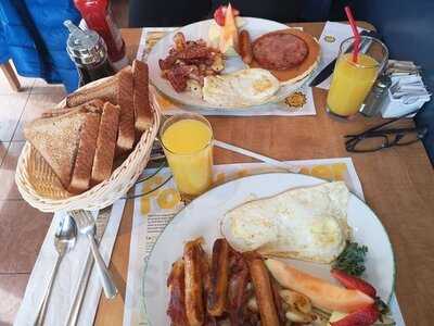 Cora Breakfast And Lunch