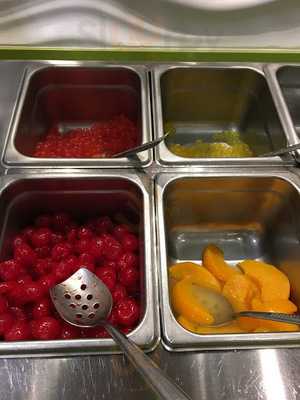 Menchie's Frozen Yogurt