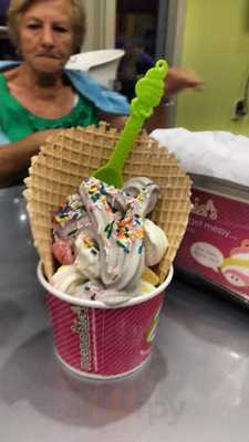 Menchie's Frozen Yogurt
