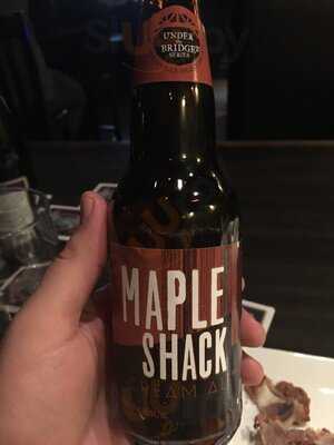 Bottlescrew Bill’s Pub