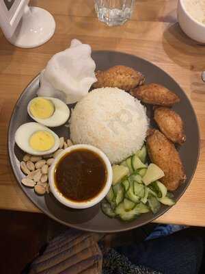 Island Cafe And Bistro