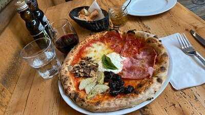 Pizzeria Via Mercanti