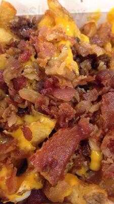 Smoke's Poutinerie Albert