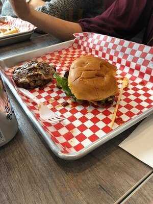 Gladiator Burger & Steak