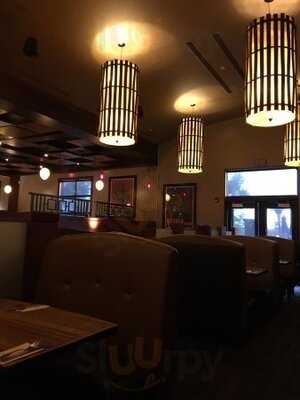 Earls Calgary Barlow Trail