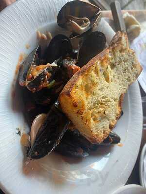 Wienstein & Gavino's