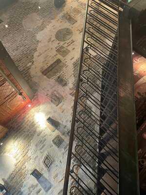 Wienstein & Gavino's