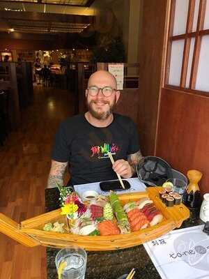 To-ne Sushi Bar